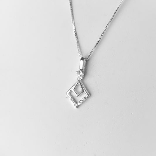 COLAR LOSANGO CRAVEJADO